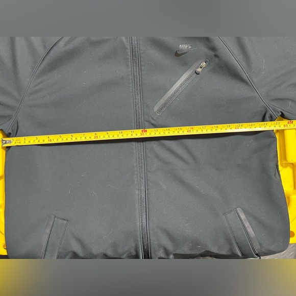 Nike Jacket - Picture 7 of 7